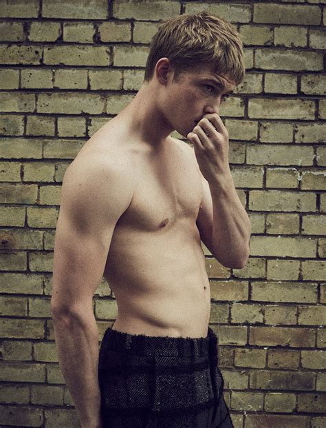 joe alwyn nude